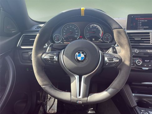 Used 2019 BMW M4 Coupe RWD image 11