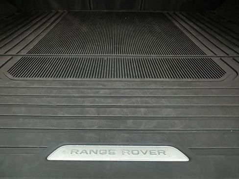 Used 2023 Land Rover Range Rover Sport SE image 33