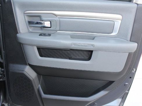 Used 2018 RAM 1500 Big Horn RWD image 15