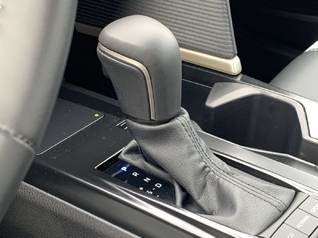 Used 2026 Toyota Camry SE FWD image 26