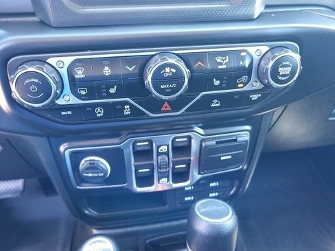 Used 2022 Jeep Gladiator Sport AWD/4WD image 38