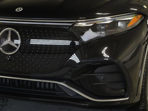 Certified 2023 Mercedes-Benz EQS 580 4MATIC SUV image 7