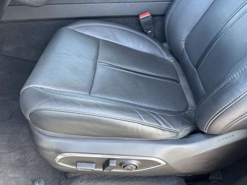 Used 2022 Jeep Wagoneer Series III w/ Flexible Seating Group image 21