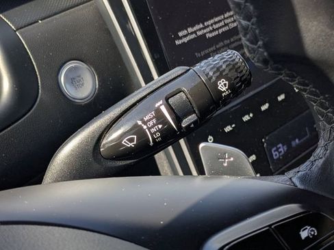 Used 2023 Hyundai Santa Cruz SEL Premium image 23