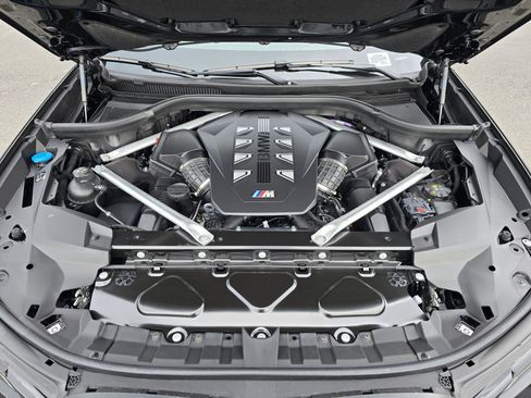 New 2026 BMW X7 M60i AWD/4WD image 9