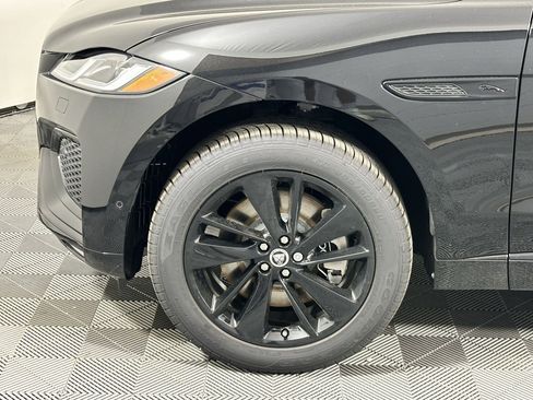 Used 2026 Jaguar F-PACE R-Dynamic S image 9