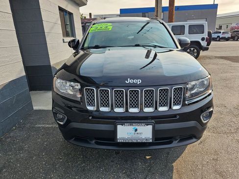 Used 2016 Jeep Compass High Altitude image 2