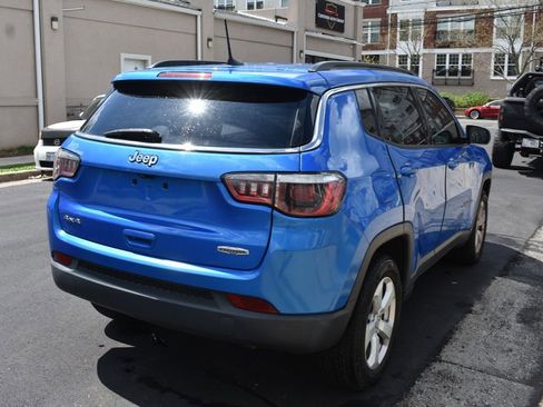 Used 2019 Jeep Compass Latitude w/ Popular Equipment Group AWD/4WD image 6