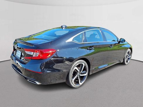 Used 2022 Honda Accord Sport image 11