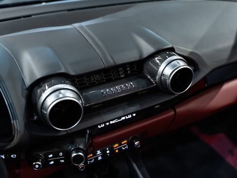 Certified 2023 Ferrari 812 GTS RWD image 38