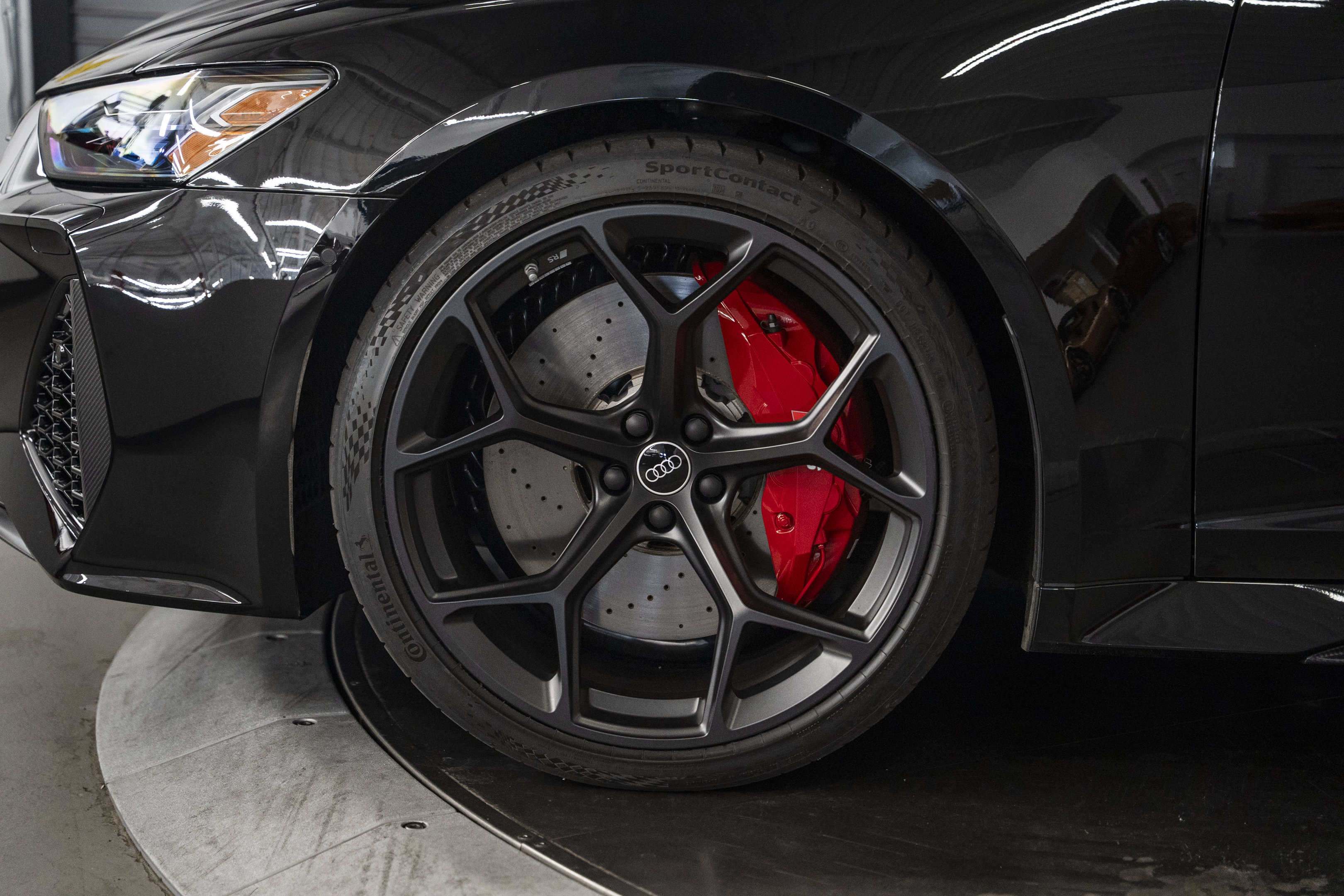 Used 2025 Audi RS 6 performance AWD/4WD image 19