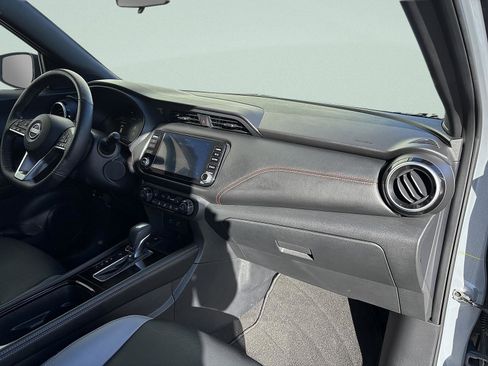 Used 2023 Nissan Kicks SR w/ SR Premium Package image 35