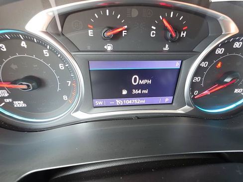 Used 2021 Chevrolet Traverse LT FWD image 22
