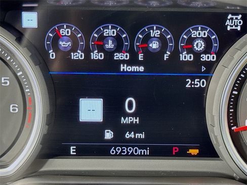 Used 2020 Chevrolet Silverado 1500 LTZ w/ LTZ Premium Package image 30