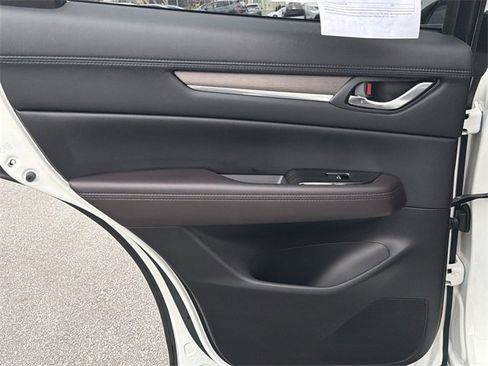 Used 2023 MAZDA CX-5 Signature image 21