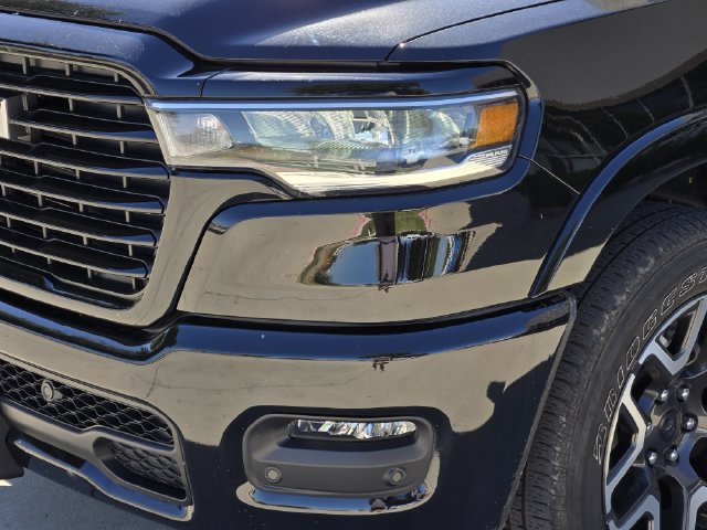 Used 2025 RAM 1500 Laramie AWD/4WD image 10