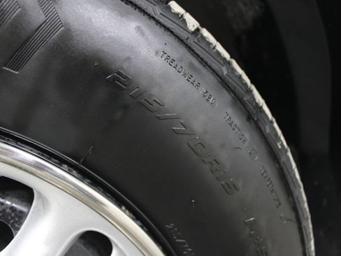 Used 2005 Buick Le Sabre Custom image 31