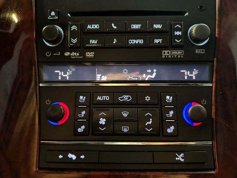 Used 2011 Cadillac Escalade EXT Premium AWD/4WD image 20
