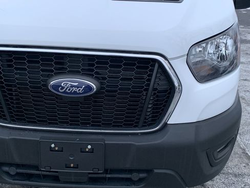 Used 2024 Ford Transit 250 T-250 130 Low Rf 9070 GVWR RW w/ Exterior Upgrade Package image 20