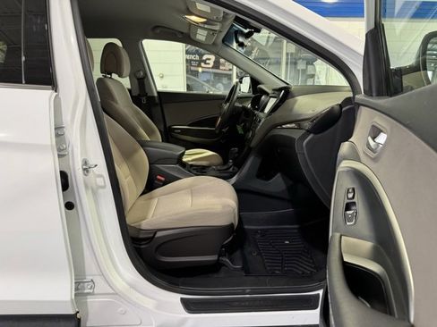 Used 2017 Hyundai Santa Fe Sport image 14