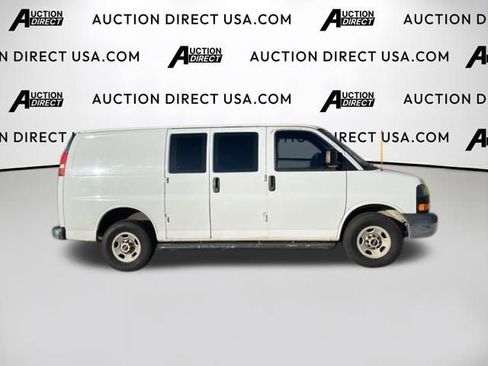 Used 2015 GMC Savana 2500 image 3