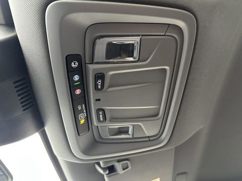 Used 2024 Chevrolet Silverado 1500 W/T w/ Z71 Off-Road Package image 30