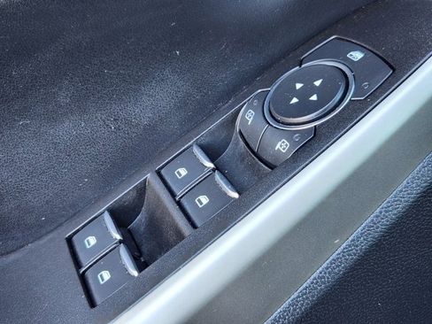 Used 2021 Ford Explorer XLT w/ Equipment Group 202A image 22