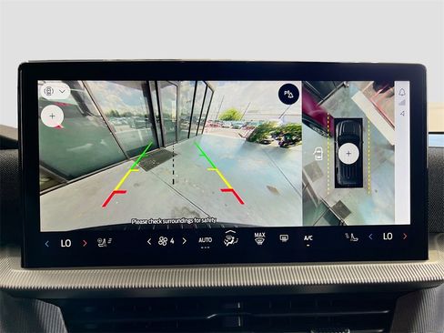 Used 2025 Ford Explorer ST-Line w/ Premium Package image 14