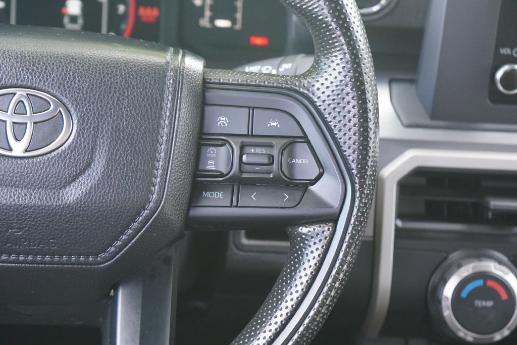 Used 2024 Toyota Tacoma SR5 AWD/4WD image 16