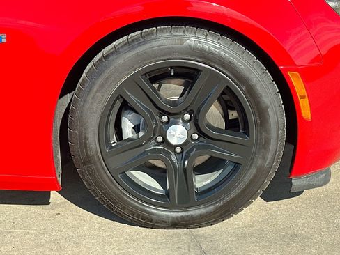 Used 2023 Chevrolet Camaro LT image 10