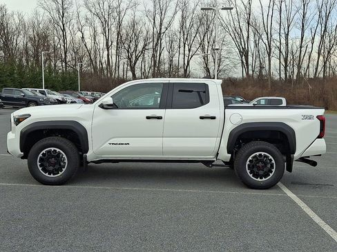New 2026 Toyota Tacoma TRD Off-Road AWD/4WD image 8