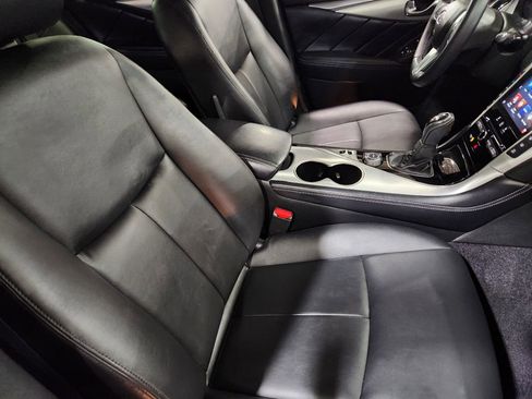 Used 2019 INFINITI Q50 Luxe image 32
