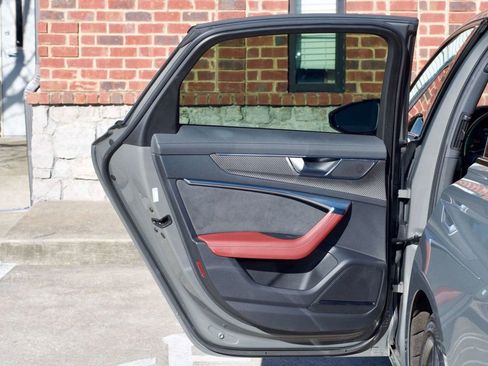 Used 2022 Audi S6 Premium Plus image 40