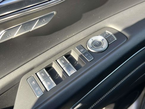 Used 2024 Genesis GV80 2.5T image 29