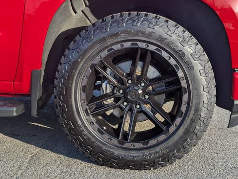 Certified 2022 Chevrolet Silverado 1500 RST w/ Rally Edition RWD image 6