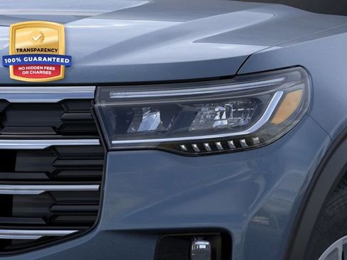 New 2026 Ford Explorer Active image 18