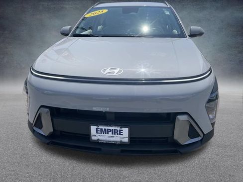 Used 2025 Hyundai Kona SEL AWD/4WD image 11