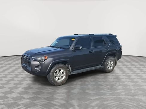 Used 2021 Toyota 4Runner SR5 Premium AWD/4WD image 4