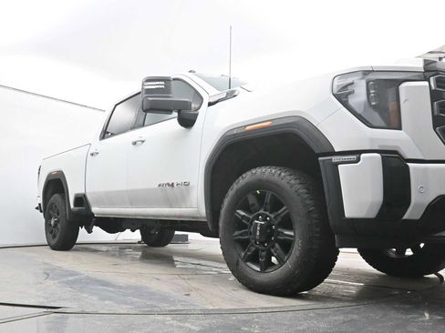 New 2026 GMC Sierra 2500 AT4 image 16