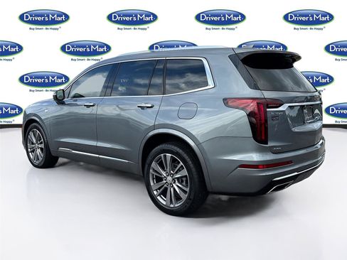 Used 2022 Cadillac XT6 Premium Luxury w/ Platinum Package image 6