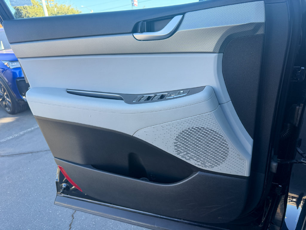 Used 2025 Hyundai Palisade SEL FWD image 13