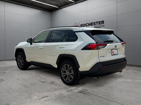 Certified 2022 Toyota RAV4 XLE Premium AWD/4WD image 3