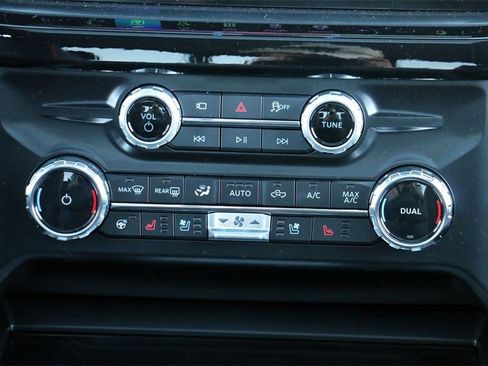 New 2026 Ford F250 Lariat w/ Black Appearance Package image 32