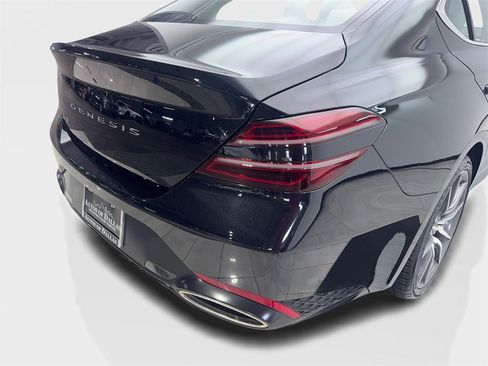 Used 2025 Genesis G70 2.5T image 18