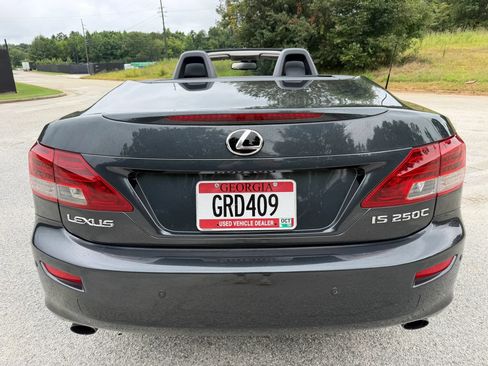 Used 2011 Lexus IS 250C w/ Luxury Pkg RWD image 4