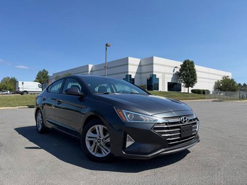 Used 2020 Hyundai Elantra SEL w/ Cargo Package (C1) FWD image 2