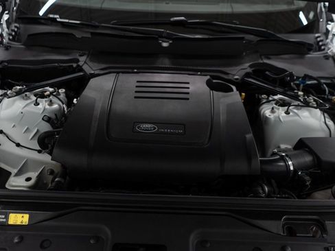 Used 2024 Land Rover Discovery Dynamic SE image 50