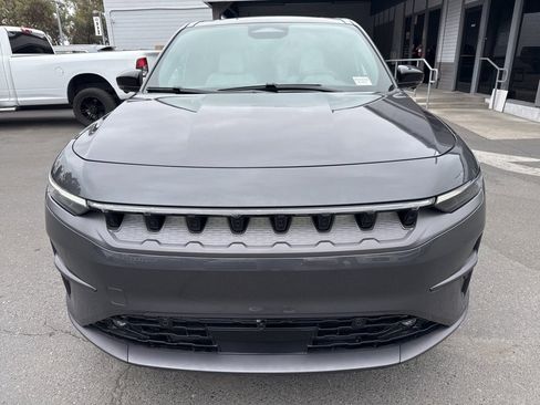 New 2025 Jeep Wagoneer S Limited image 2