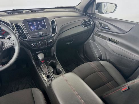 Used 2024 Chevrolet Equinox RS image 23