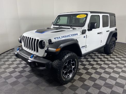 Used 2023 Jeep Wrangler Unlimited Rubicon 4xe w/ Cold Weather Group AWD/4WD image 12